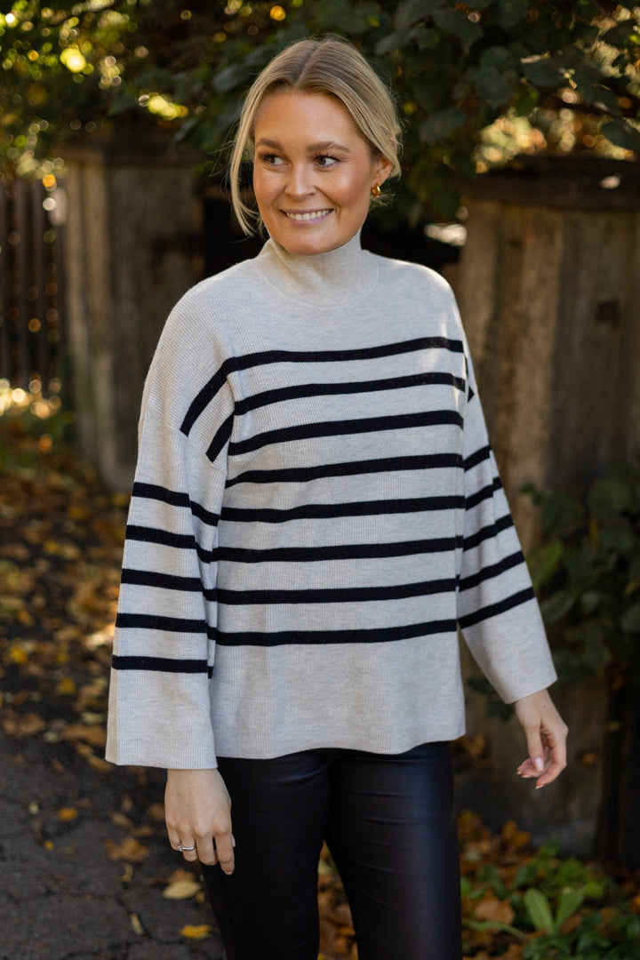Gitteliw Pullover Sandstone | Genser | Smuk - Dameklær på nett