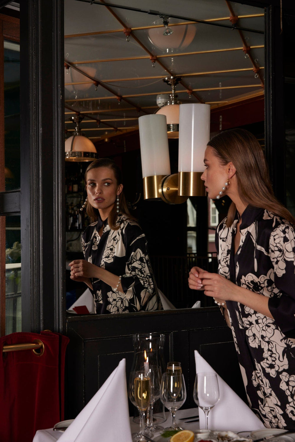 Helga Dress Big Floral Coal | Kjoler | Smuk - Dameklær på nett