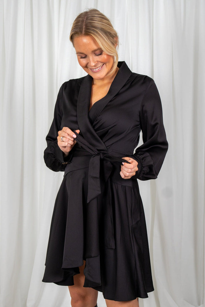 Iza Dress Black | Kjoler | Smuk - Dameklær på nett