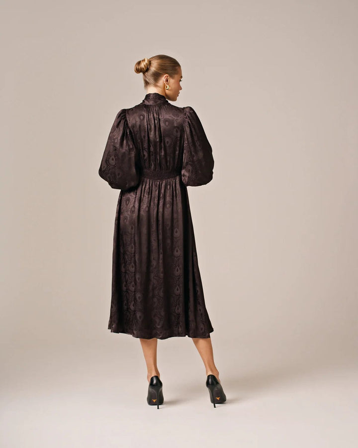 Jacquard Midi Dress Black | Kjoler | Smuk - Dameklær på nett