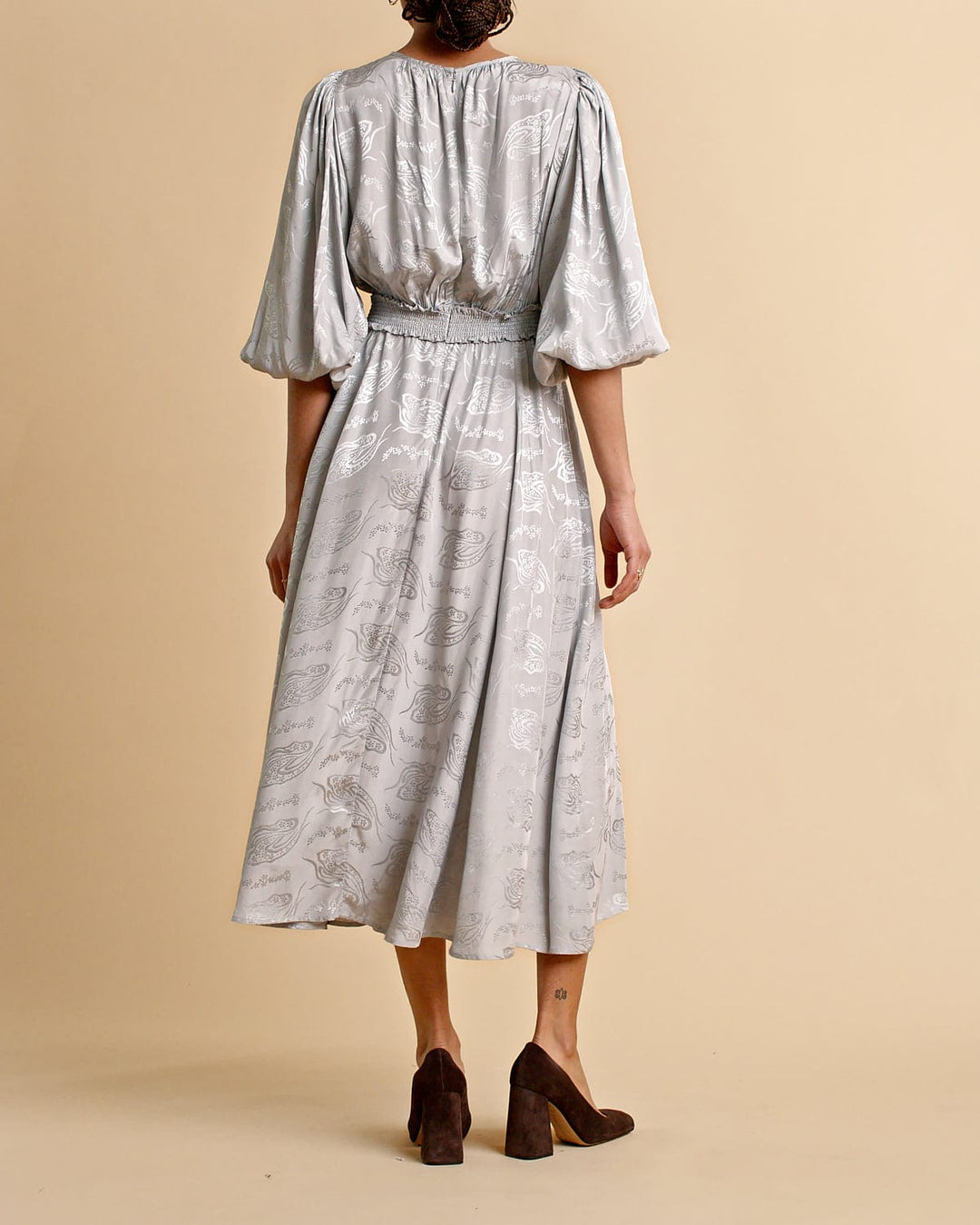 Jacquard Midi Dress Silver | Kjoler | Smuk - Dameklær på nett