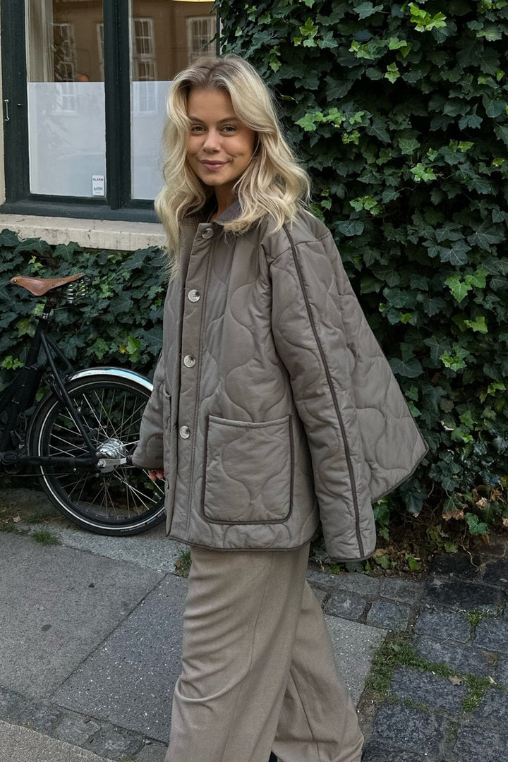 Josie Quilted Jacket Army/Brown | Yttertøy | Smuk - Dameklær på nett
