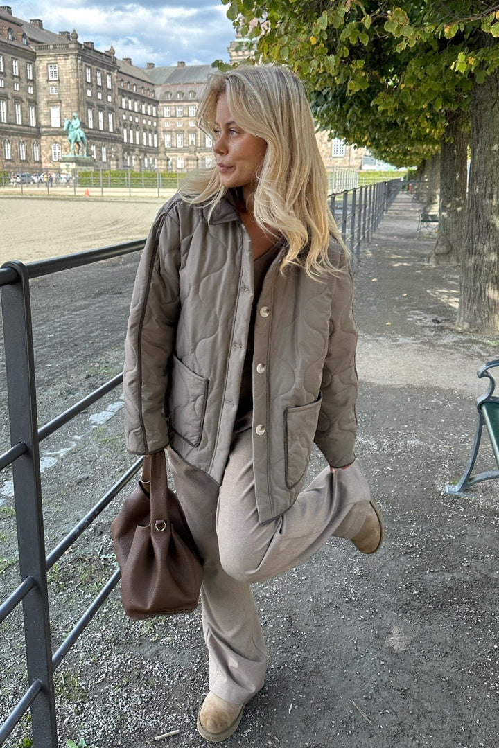 Josie Quilted Jacket Army/Brown | Yttertøy | Smuk - Dameklær på nett