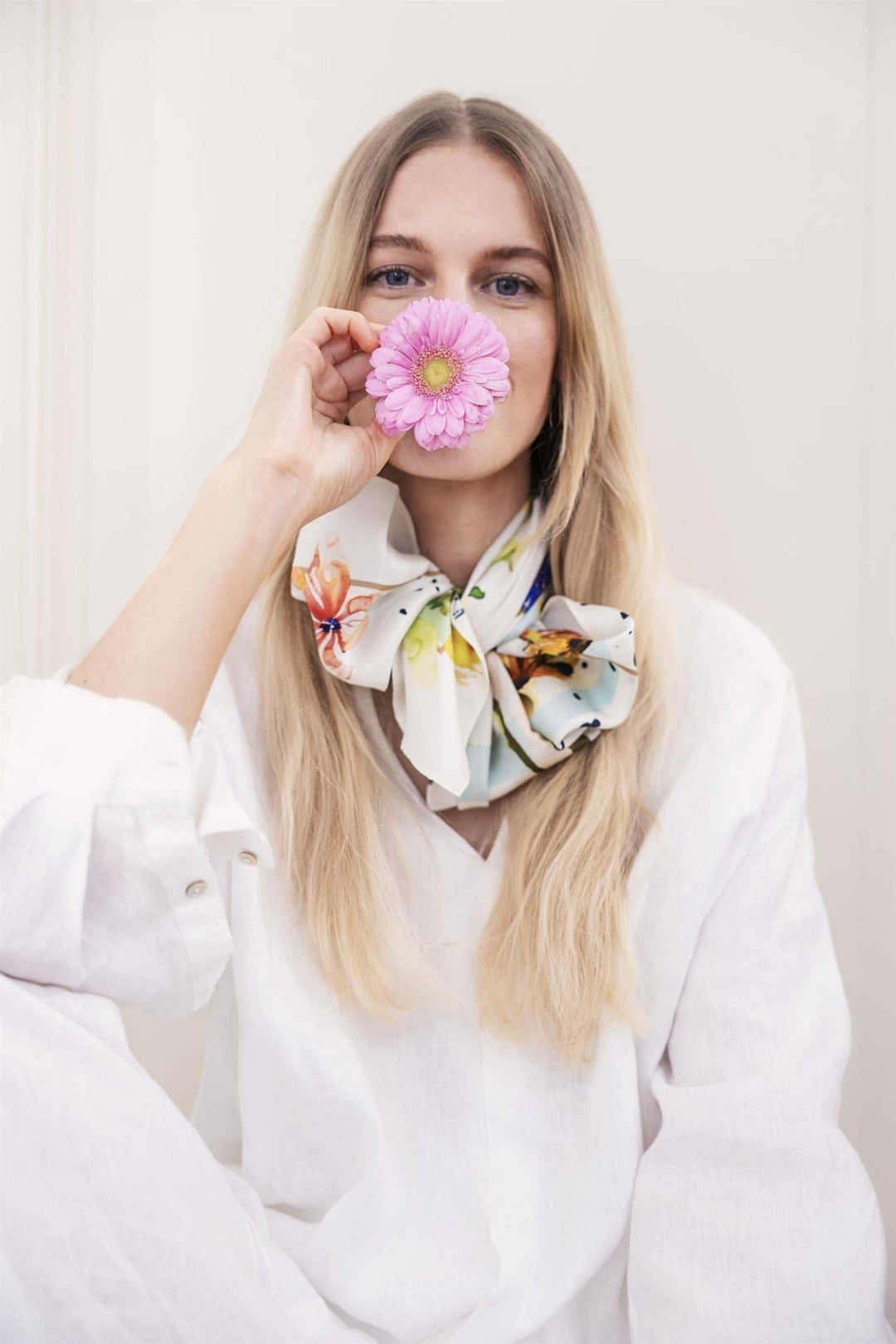Jubileum Silk Scarf White Multi | Accessories | Smuk - Dameklær på nett
