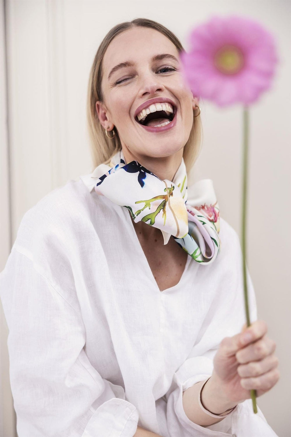 Jubileum Silk Scarf White Multi | Accessories | Smuk - Dameklær på nett