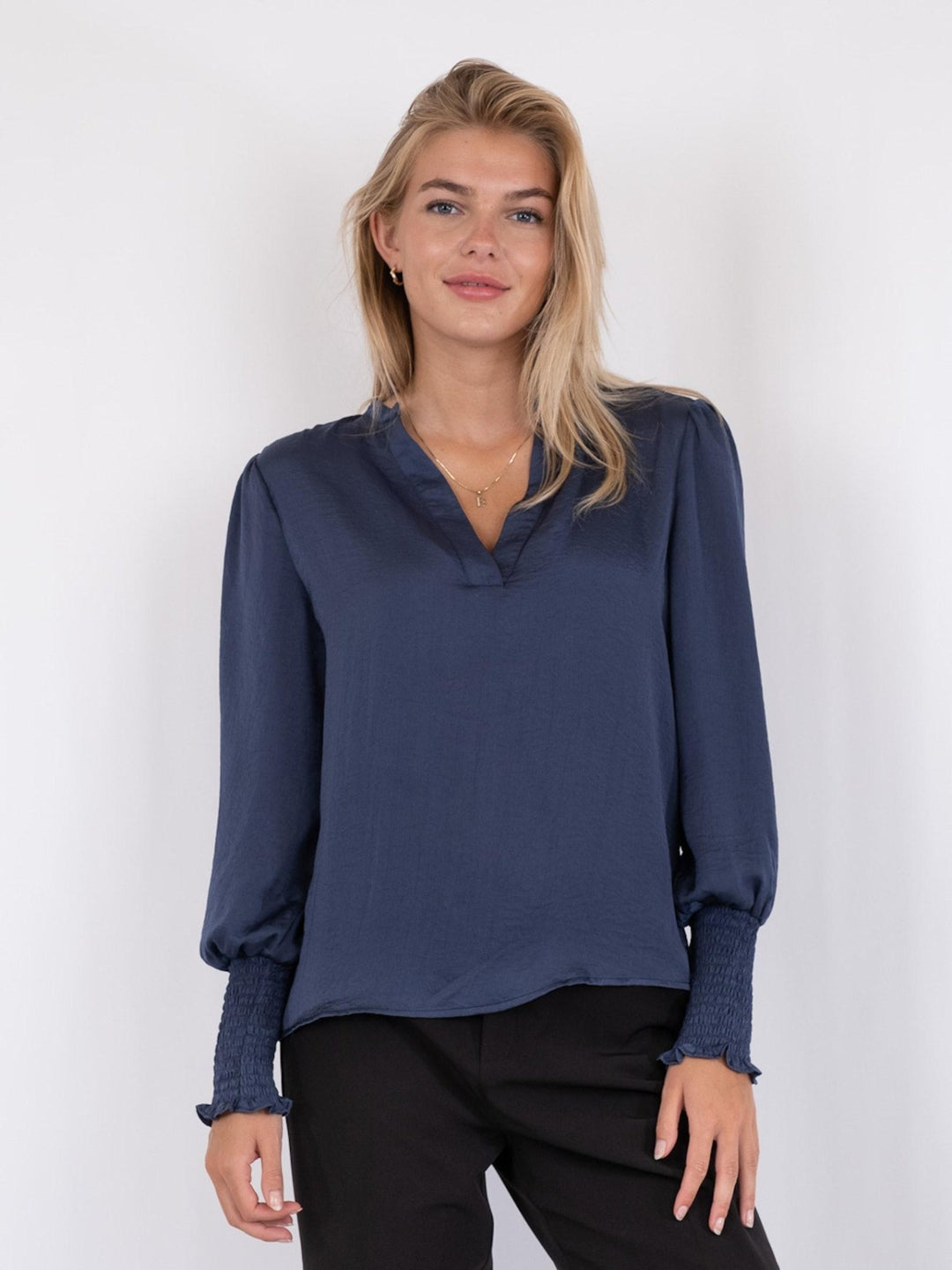 Landa Solid Blouse Dusty Blue | Skjorter og bluser | Smuk - Dameklær på nett