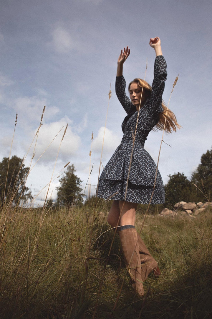Lea Dress Black Lupin Print | Kjoler | Smuk - Dameklær på nett