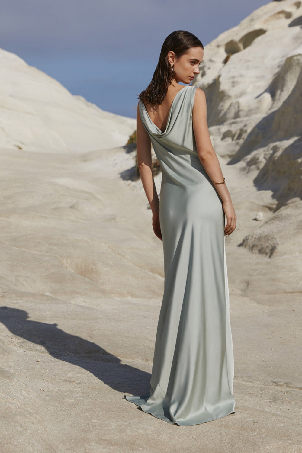 Leah Cowl Satin Maxi Dress Sage | Kjoler | Smuk - Dameklær på nett