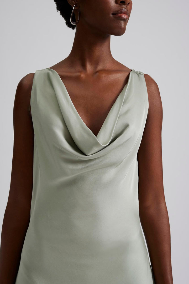 Leah Cowl Satin Maxi Dress Sage | Kjoler | Smuk - Dameklær på nett