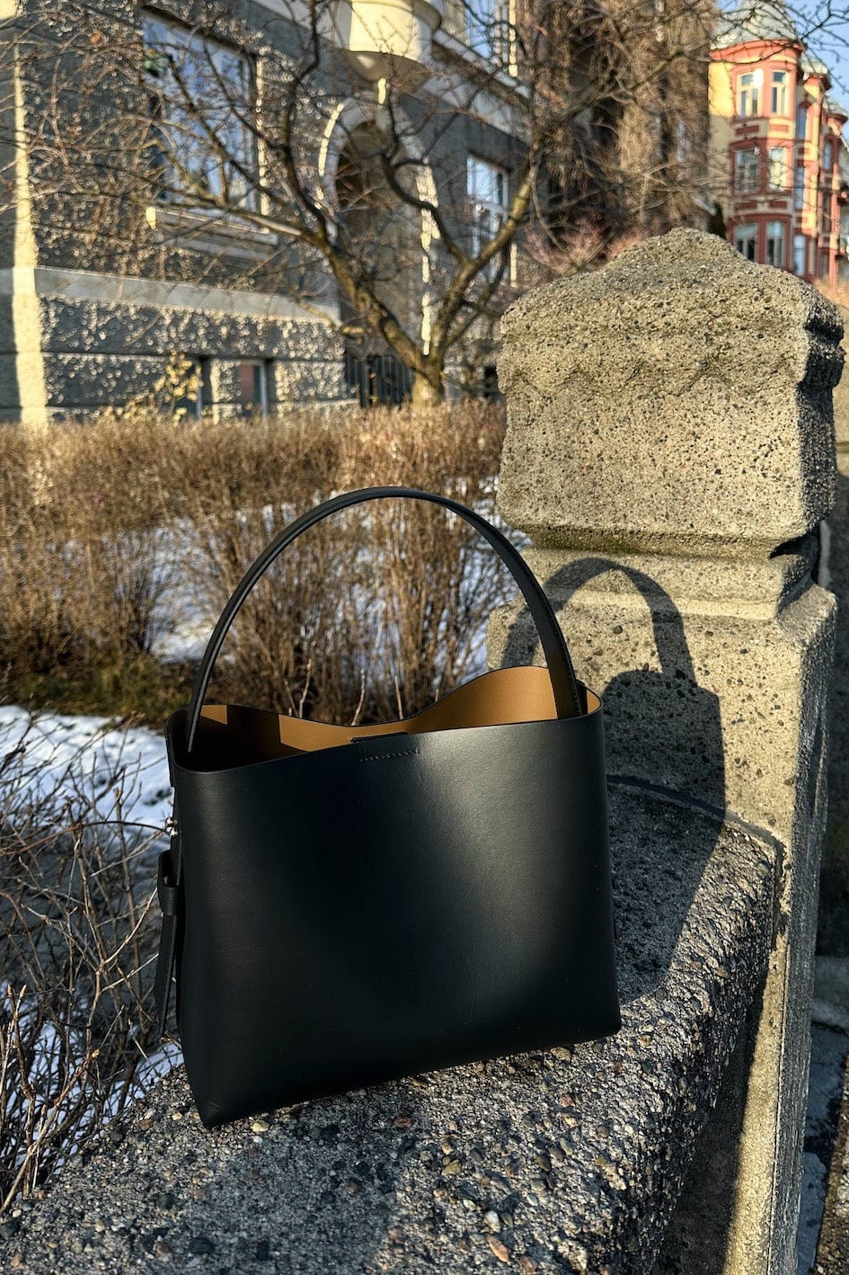 Leata Leather Bag Black | Accessories | Smuk - Dameklær på nett