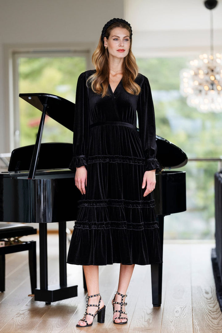 Lilliana Dress Black | Kjoler | Smuk - Dameklær på nett