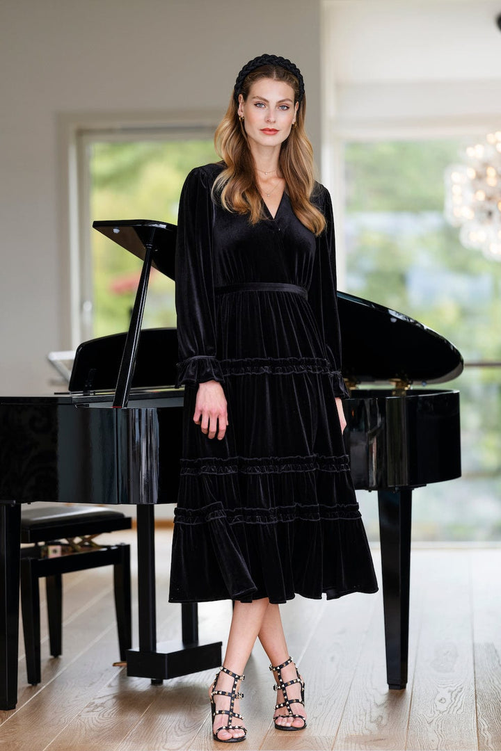 Lilliana Dress Black | Kjoler | Smuk - Dameklær på nett