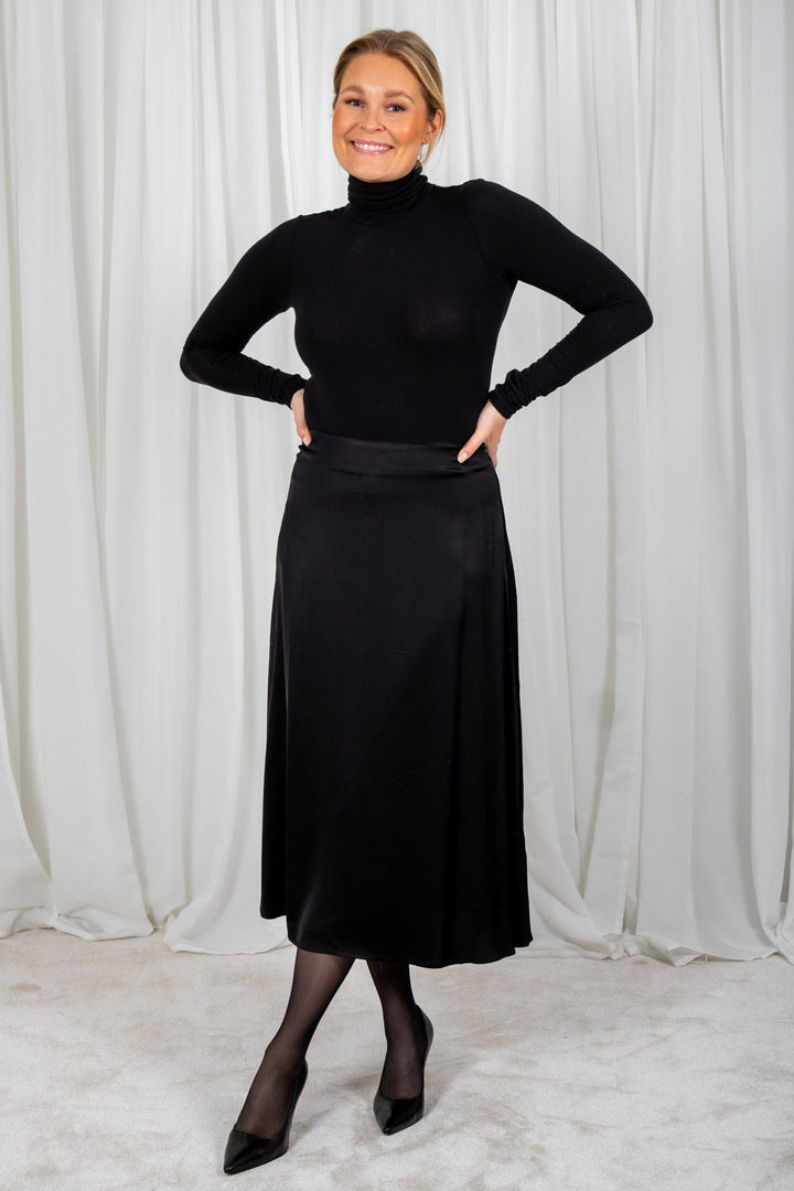 Lilyannpw Skirt Black | Skjørt | Smuk - Dameklær på nett