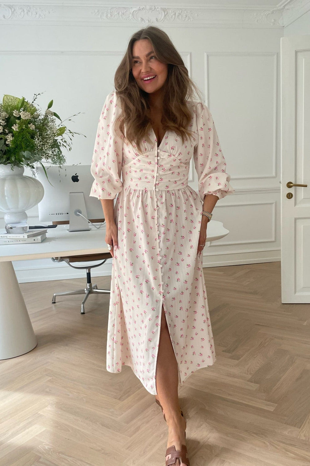 Long Adel Dress Beige | Kjoler | Smuk - Dameklær på nett