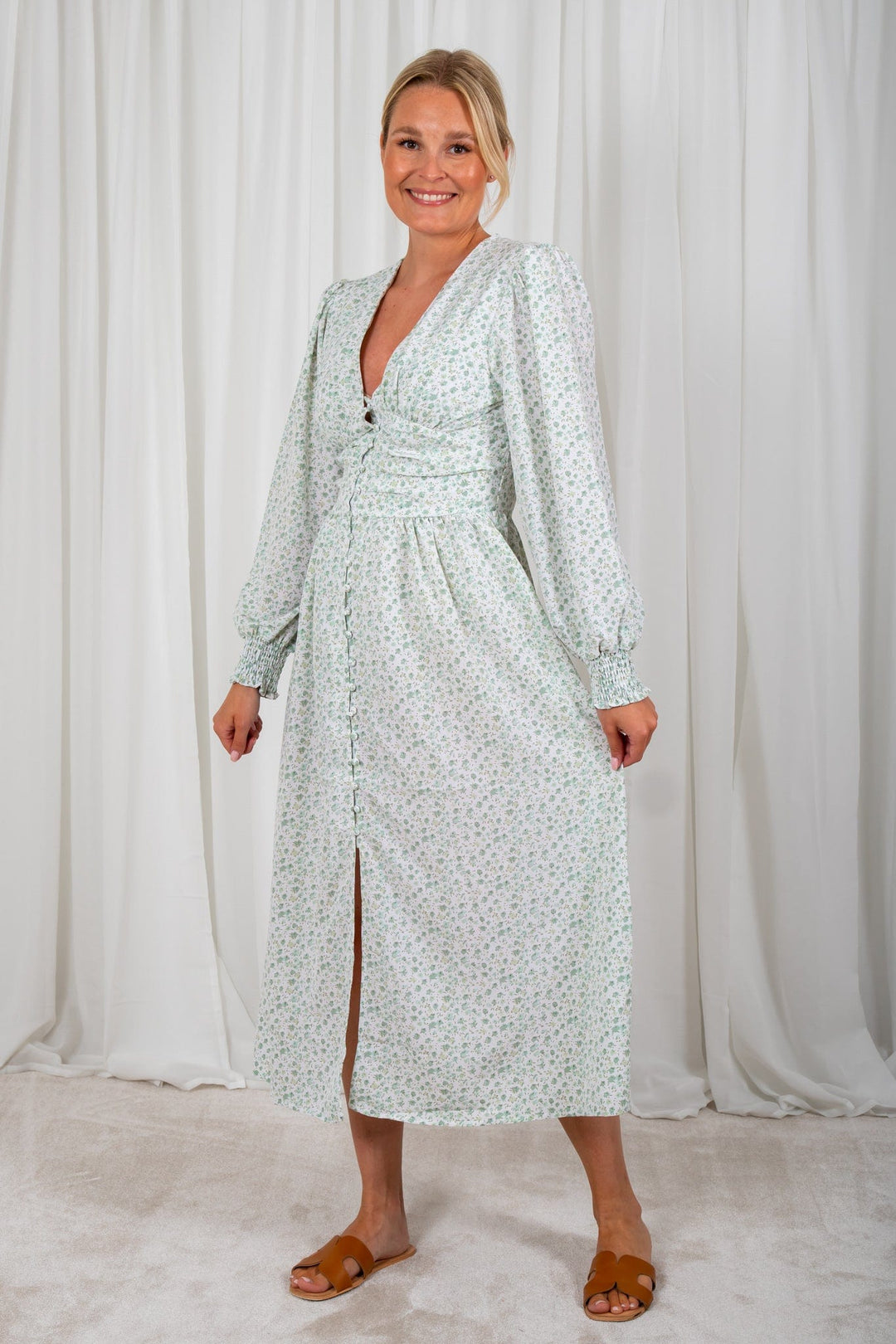 Long Adel Dress - Soft Green Flower | Kjoler | Smuk - Dameklær på nett