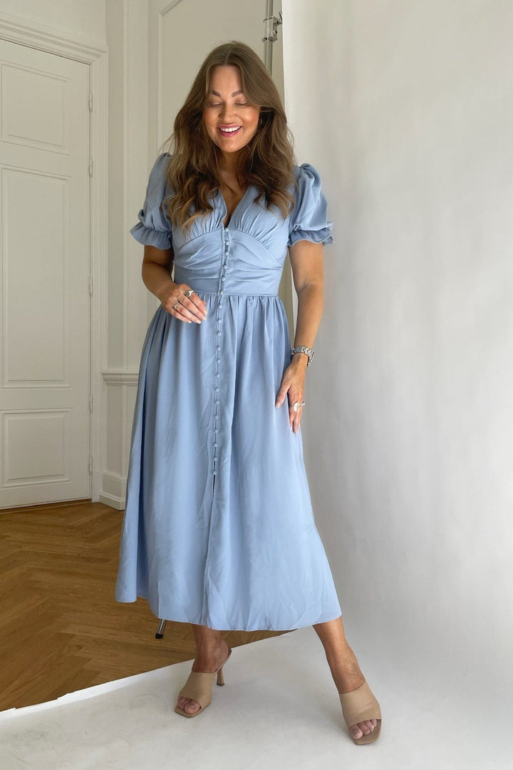 Long Adel Ss Dress Sky Blue | Kjoler | Smuk - Dameklær på nett