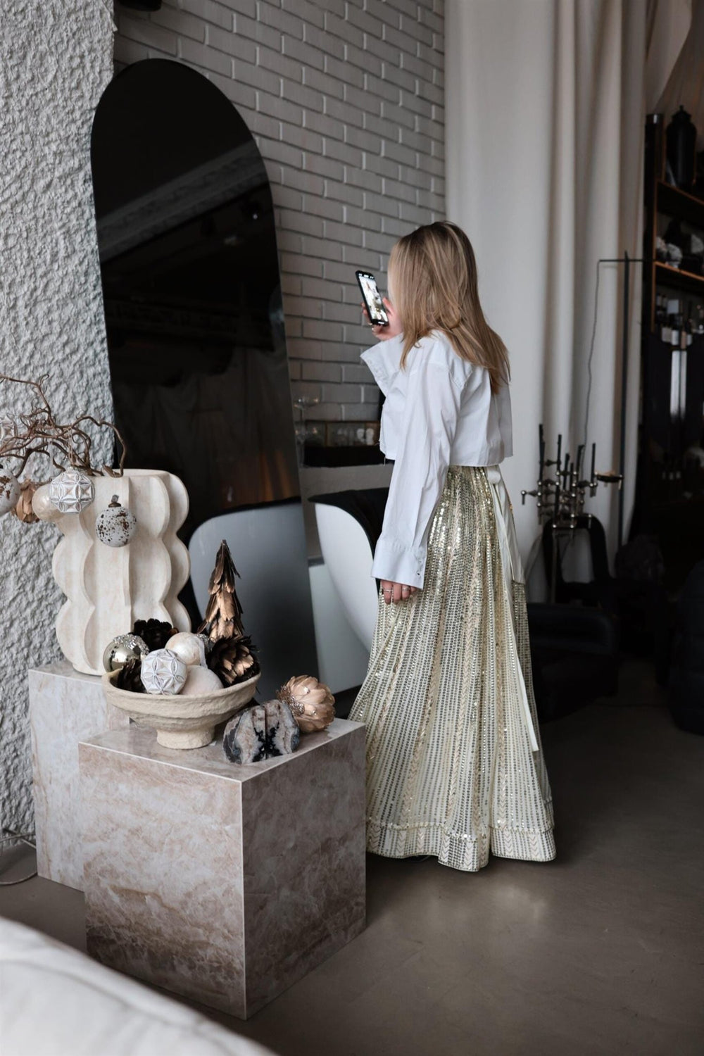 Long Sequin Skirt Offwhite & Gold | Skjørt | Smuk - Dameklær på nett