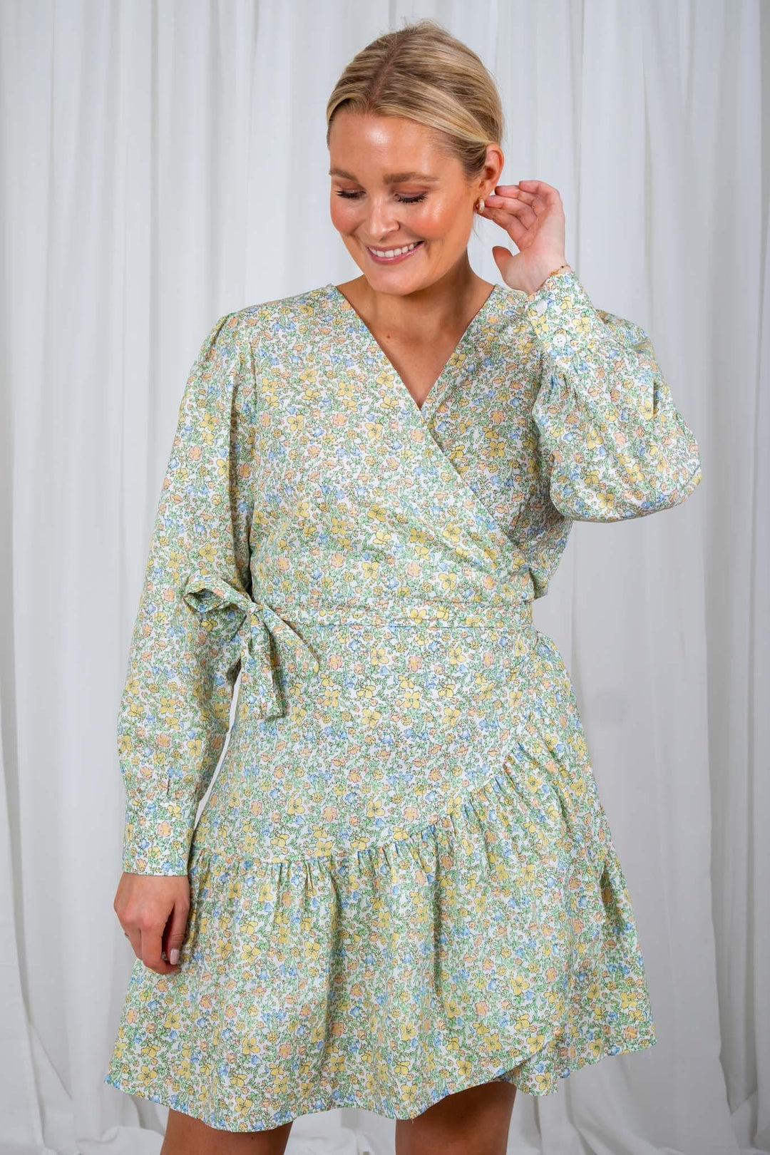 Maddy Dress - Pastel Garden Green | Kjoler | Smuk - Dameklær på nett