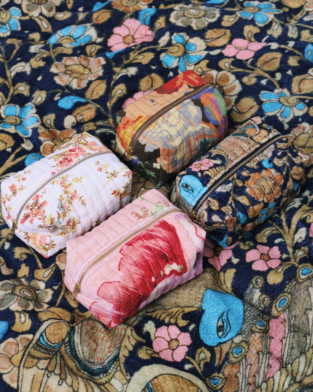 Makeup Bag Linen Flower Branch | Accessories | Smuk - Dameklær på nett