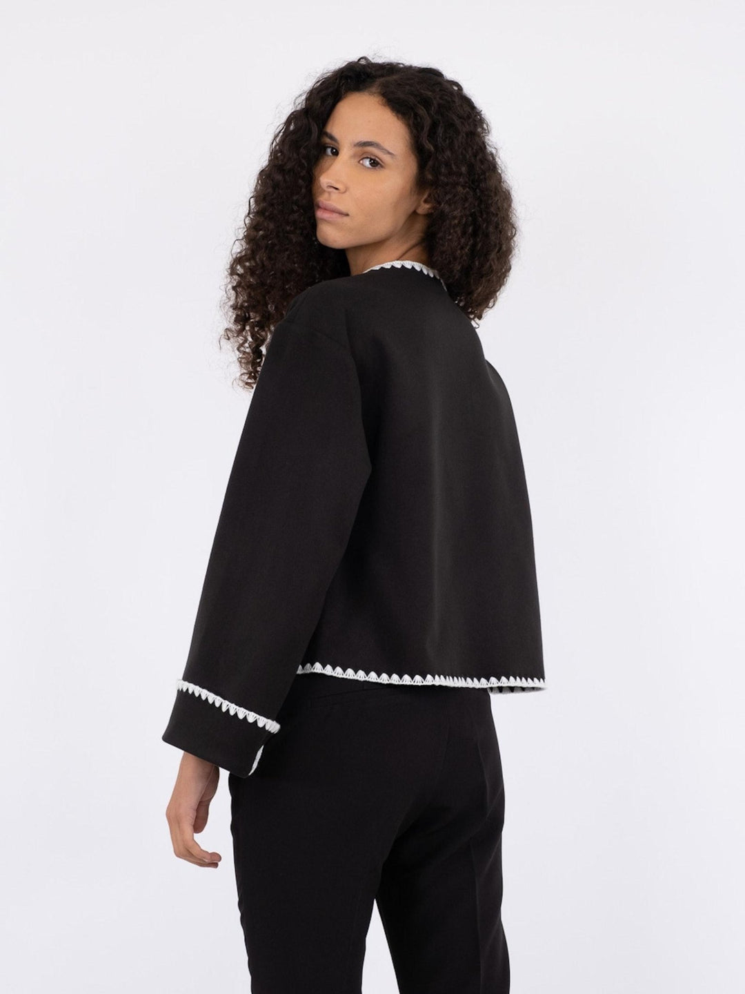 Malikka Contrast Jacket Black | Yttertøy | Smuk - Dameklær på nett