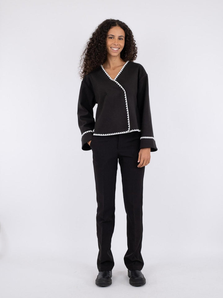 Malikka Contrast Jacket Black | Yttertøy | Smuk - Dameklær på nett