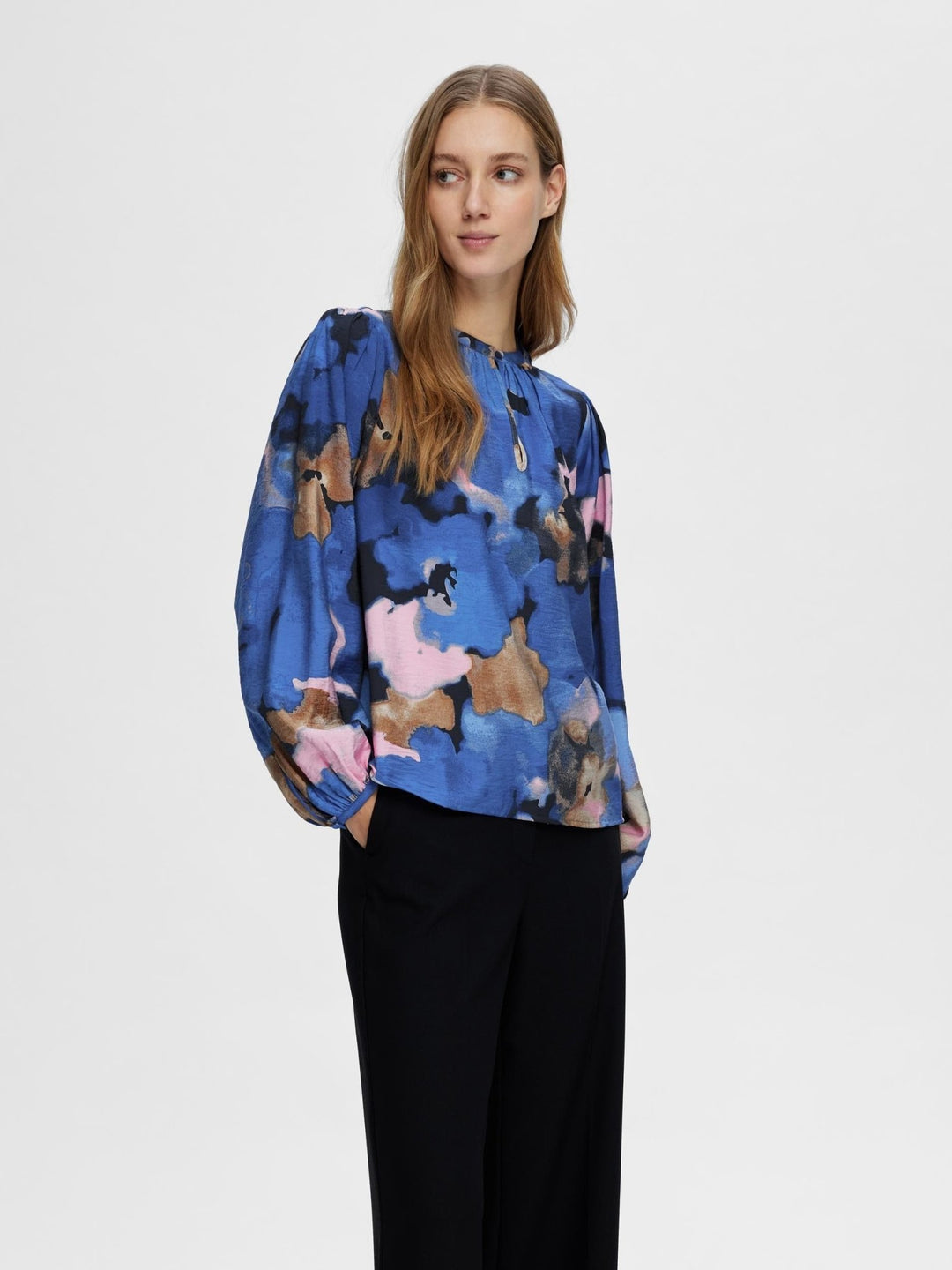 Mariette Ls Aop Top Dark Sapphire | Topper | Smuk - Dameklær på nett