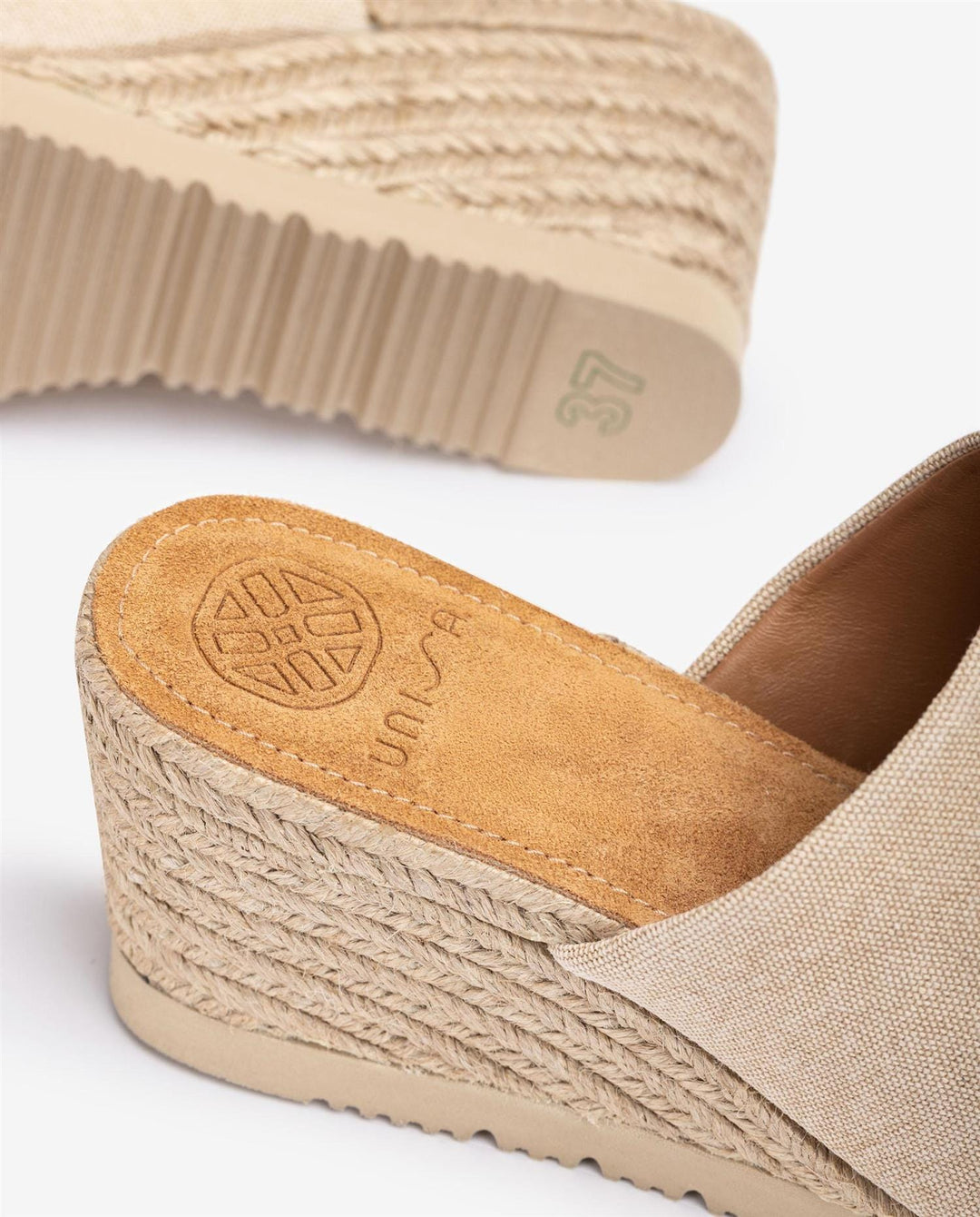 MULE WITH A JUTE WEDGE HEEL | Sko | Smuk - Dameklær på nett