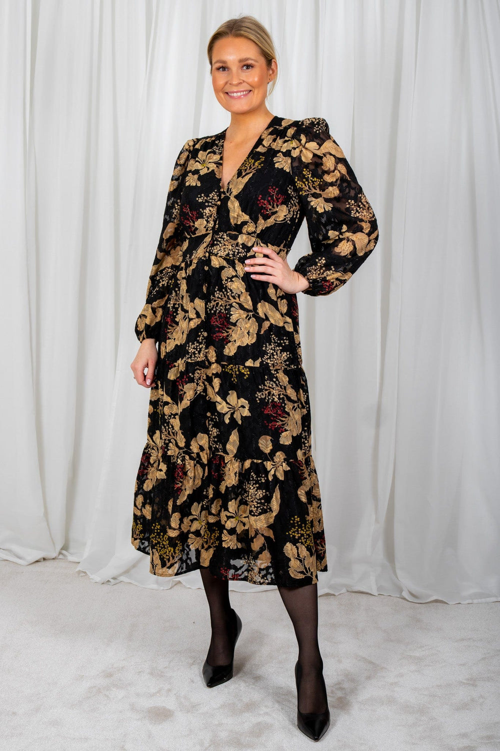 Mystery Waist Dress Black | Kjoler | Smuk - Dameklær på nett