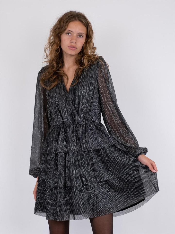 Nene Glitz Dress Silver | Kjoler | Smuk - Dameklær på nett