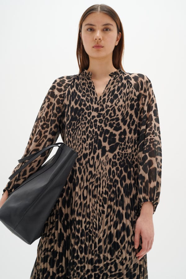 Nesdraiw Short Dress Natural Motion Leo | Kjoler | Smuk - Dameklær på nett
