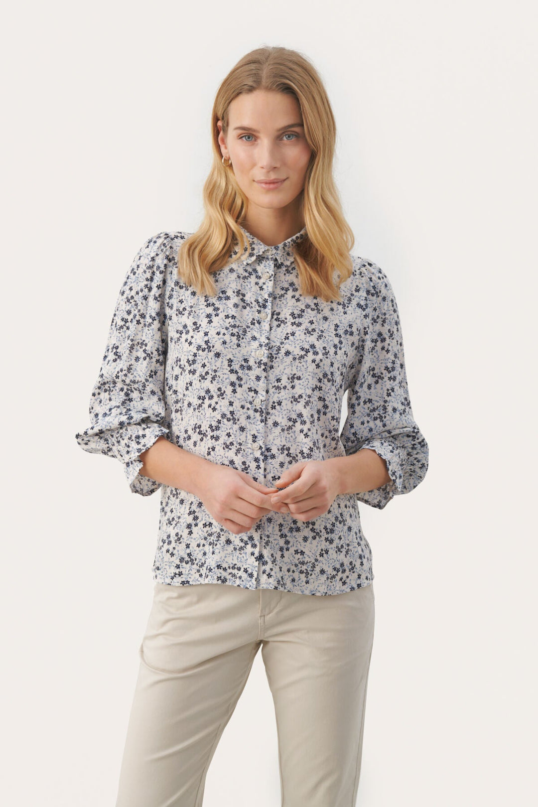 Nevinpw Shirt Dark Navy Mini Flower Print | Skjorter og bluser | Smuk - Dameklær på nett