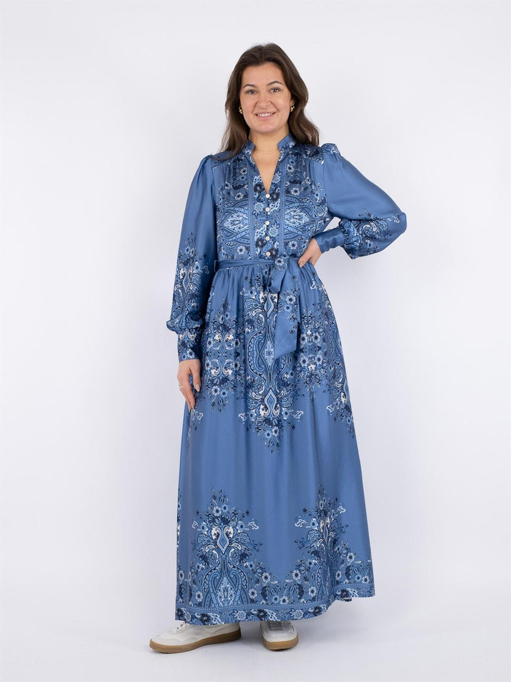 Nova Paisley Border Dress Dusty Blue | Kjoler | Smuk - Dameklær på nett