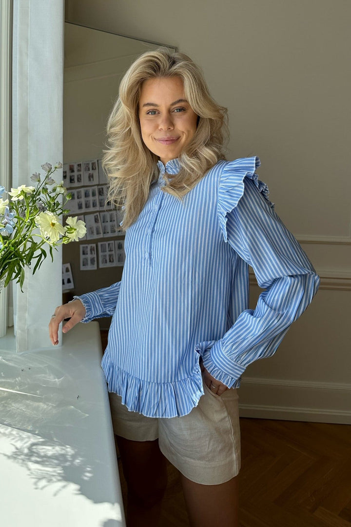 Nuna Shirt Blue White Stripes | Skjorter og bluser | Smuk - Dameklær på nett