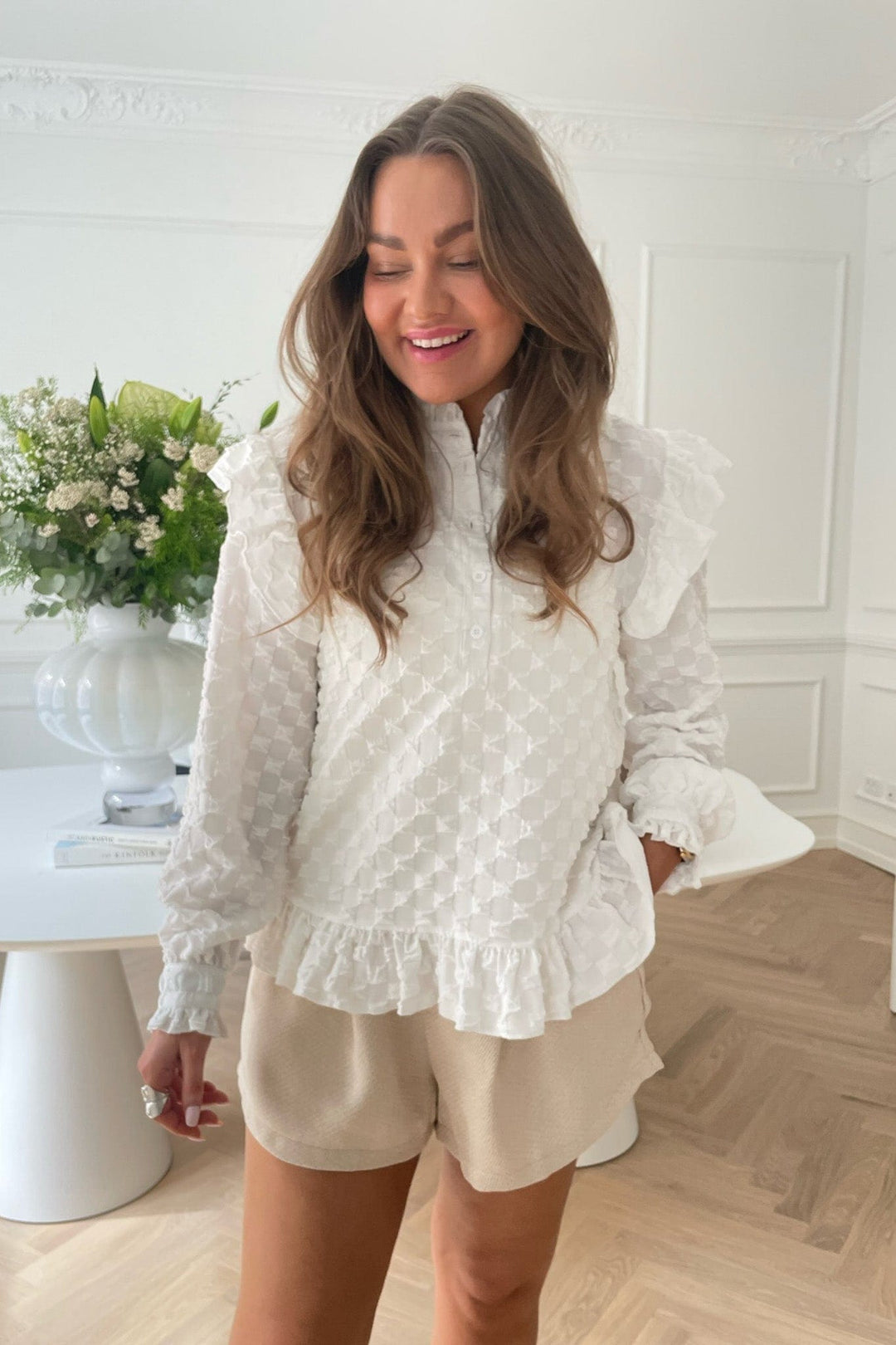 Nuna Shirt Bubble White | Skjorter og bluser | Smuk - Dameklær på nett