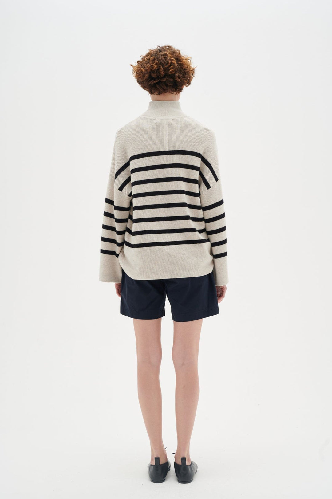 Opeyaiw Shorts Marine Blue | Shorts | Smuk - Dameklær på nett