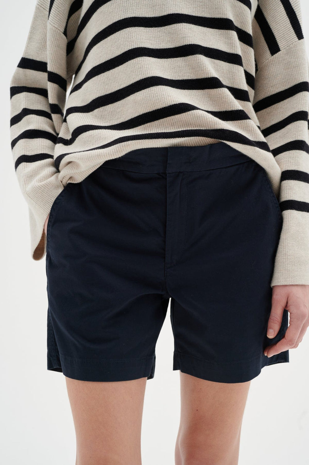 Opeyaiw Shorts Marine Blue | Shorts | Smuk - Dameklær på nett