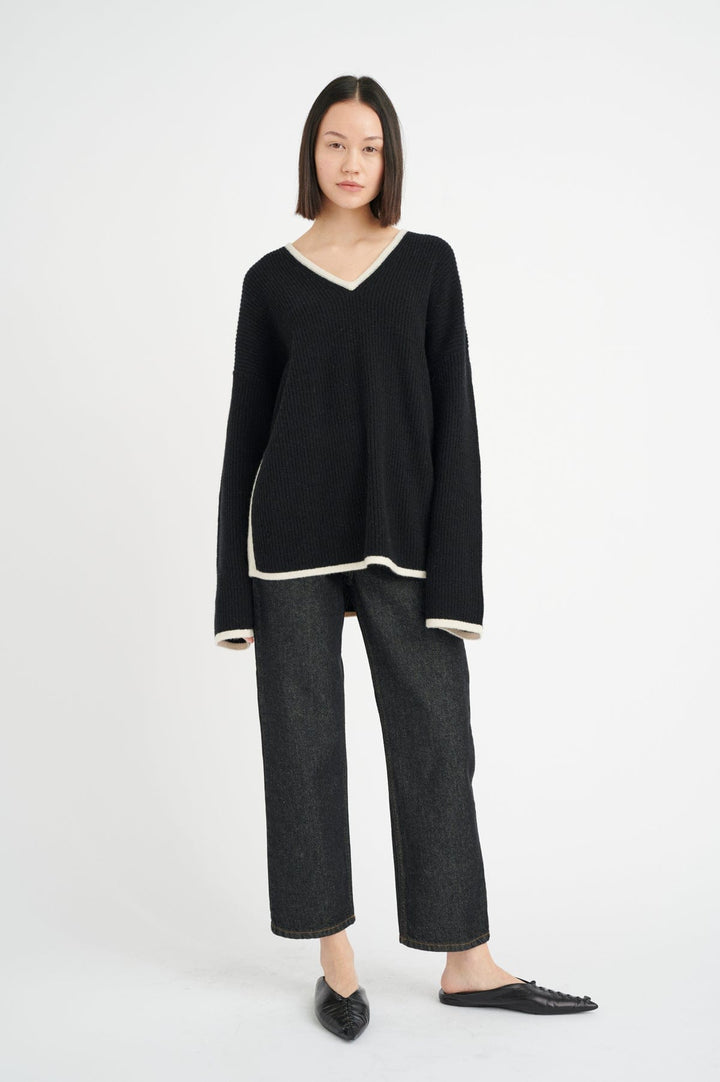 Pethraiw Pullover Black | Genser | Smuk - Dameklær på nett