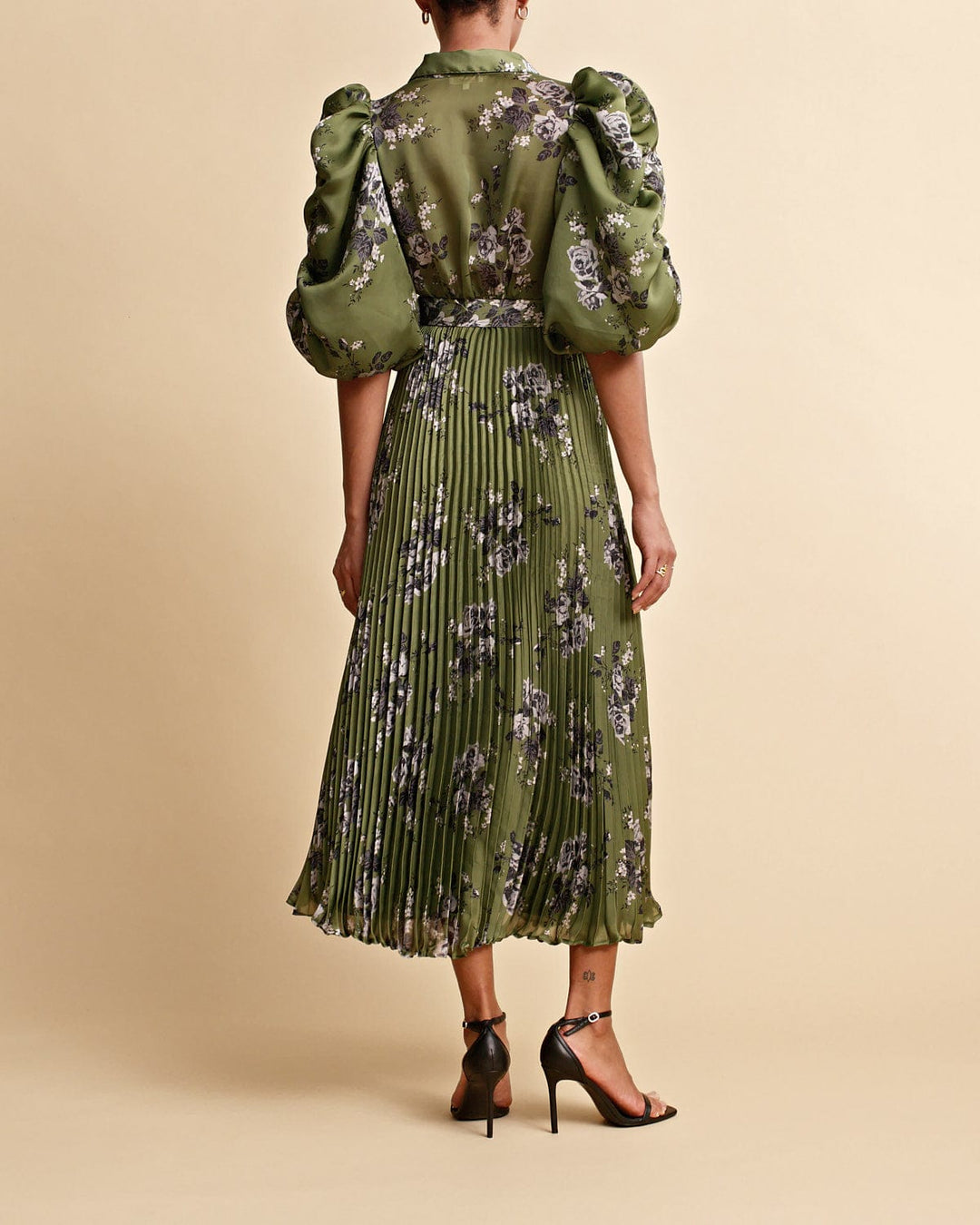 Plisse Maxi Dress Green Roses | Kjoler | Smuk - Dameklær på nett