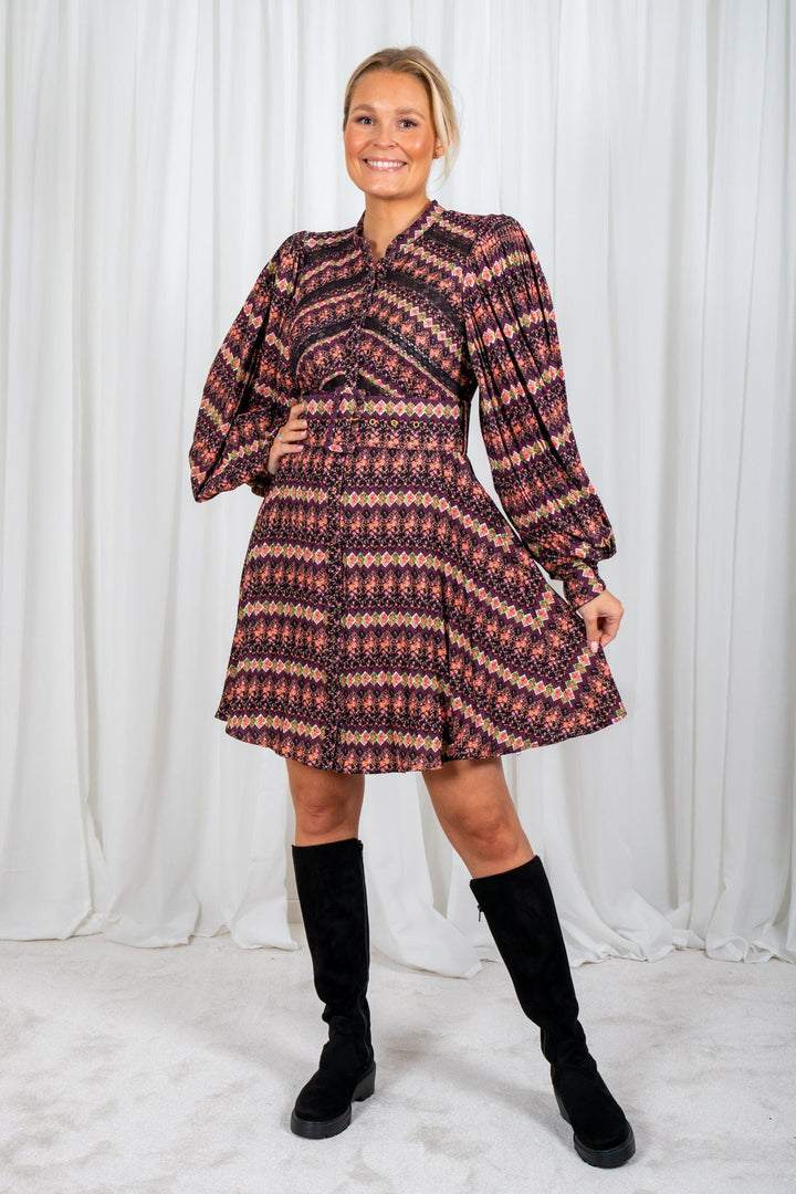 Plisse Mini Dress Flowervine | Kjoler | Smuk - Dameklær på nett
