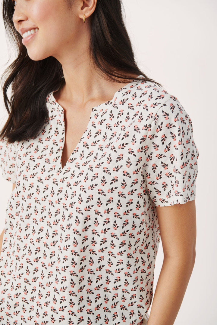 Porcelain Rose Mini Leaf Print Gesinaspw T-Shirt | Skjorter og bluser | Smuk - Dameklær på nett