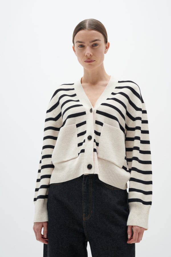 Rafeeiw Small Cardigan French Oak / Black | Genser | Smuk - Dameklær på nett