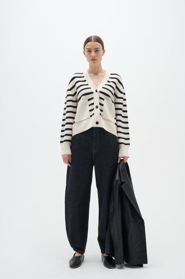 Rafeeiw Small Cardigan French Oak / Black | Genser | Smuk - Dameklær på nett