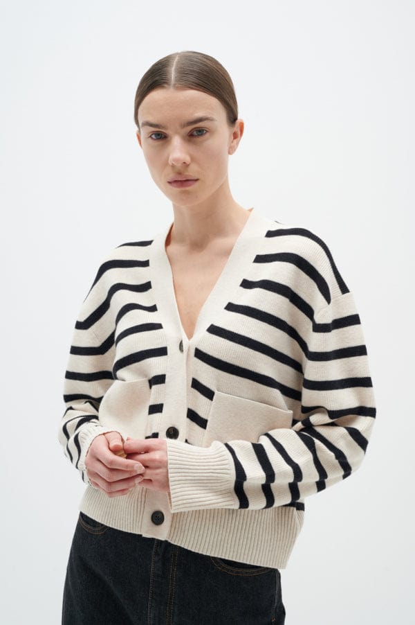 Rafeeiw Small Cardigan French Oak / Black | Genser | Smuk - Dameklær på nett
