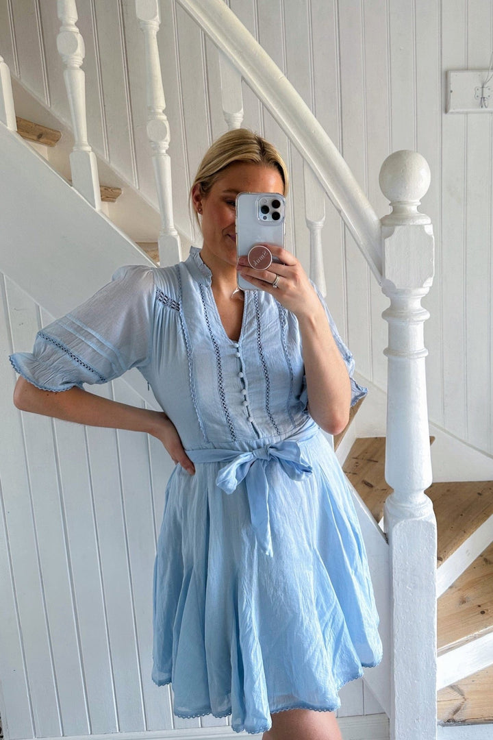 Rigitta S Voile Dress Light Blue | Kjoler | Smuk - Dameklær på nett