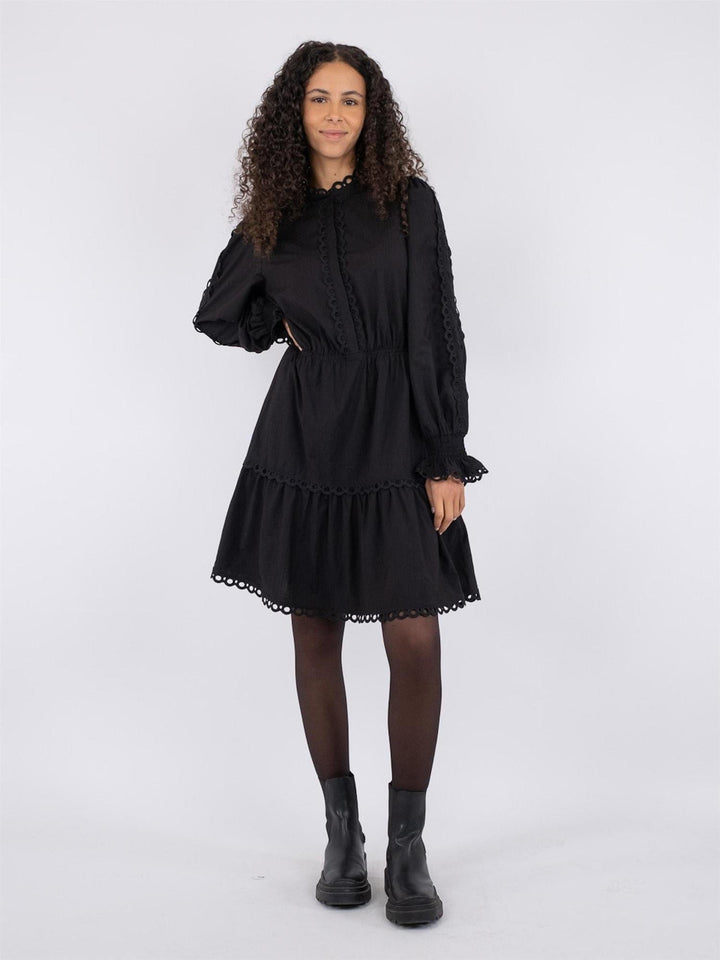 Sandringham Dress Black | Kjoler | Smuk - Dameklær på nett