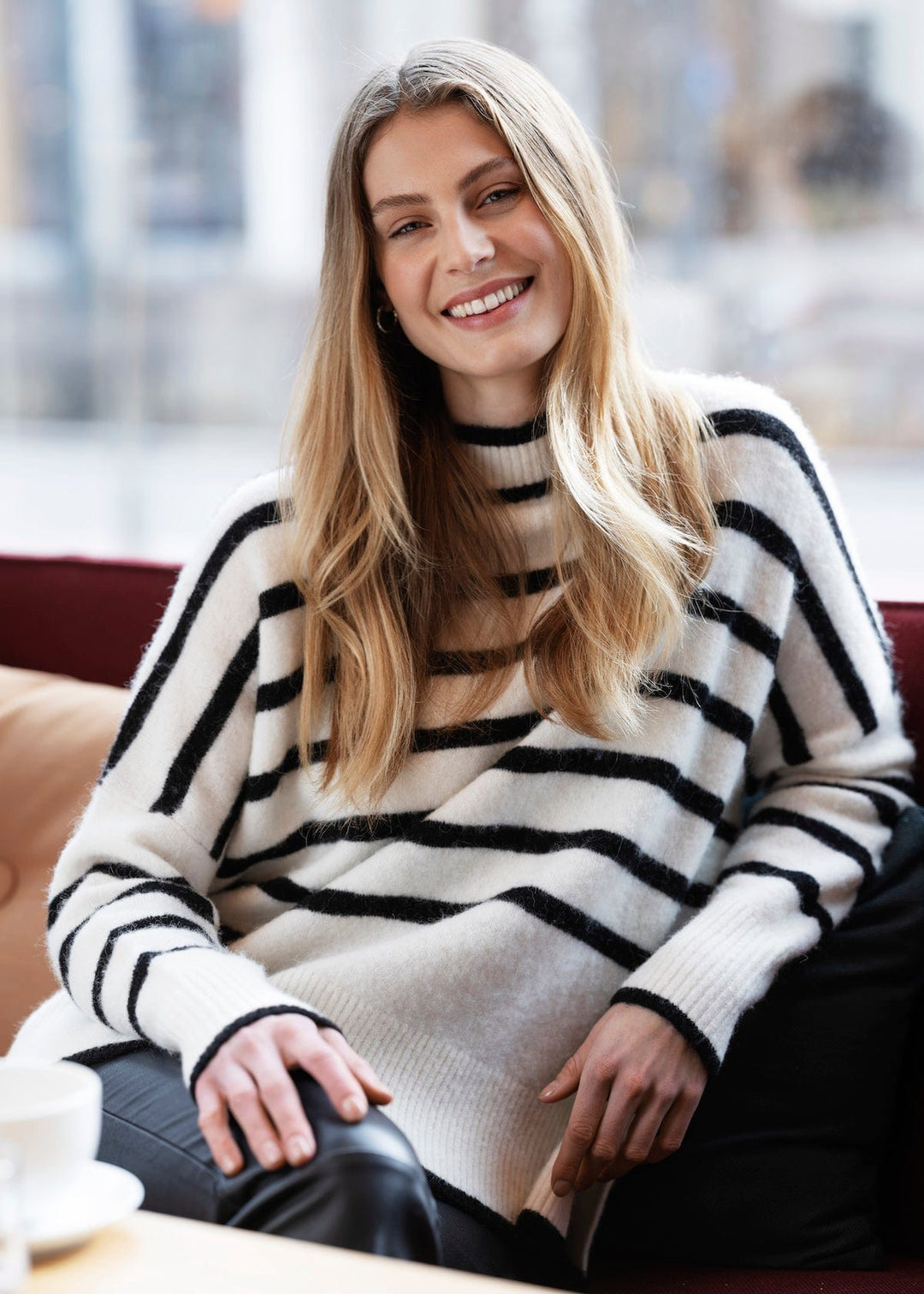 Sara Pullover Black Stripes | Genser | Smuk - Dameklær på nett