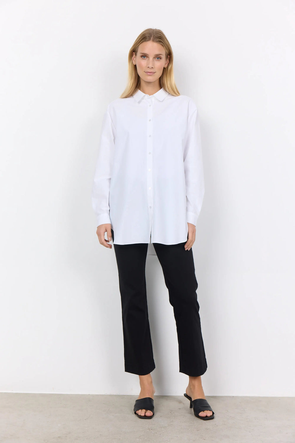 Sc-Netti 52 White | Skjorter og bluser | Smuk - Dameklær på nett