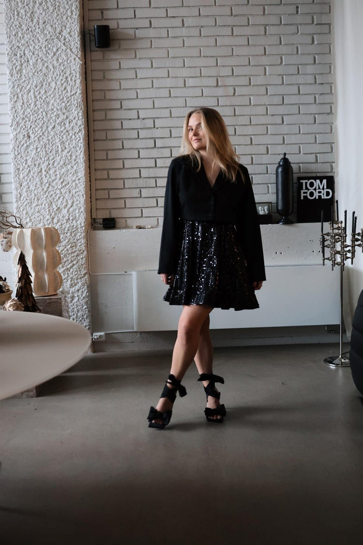 Short Sequin Skirt Black & Black | Skjørt | Smuk - Dameklær på nett