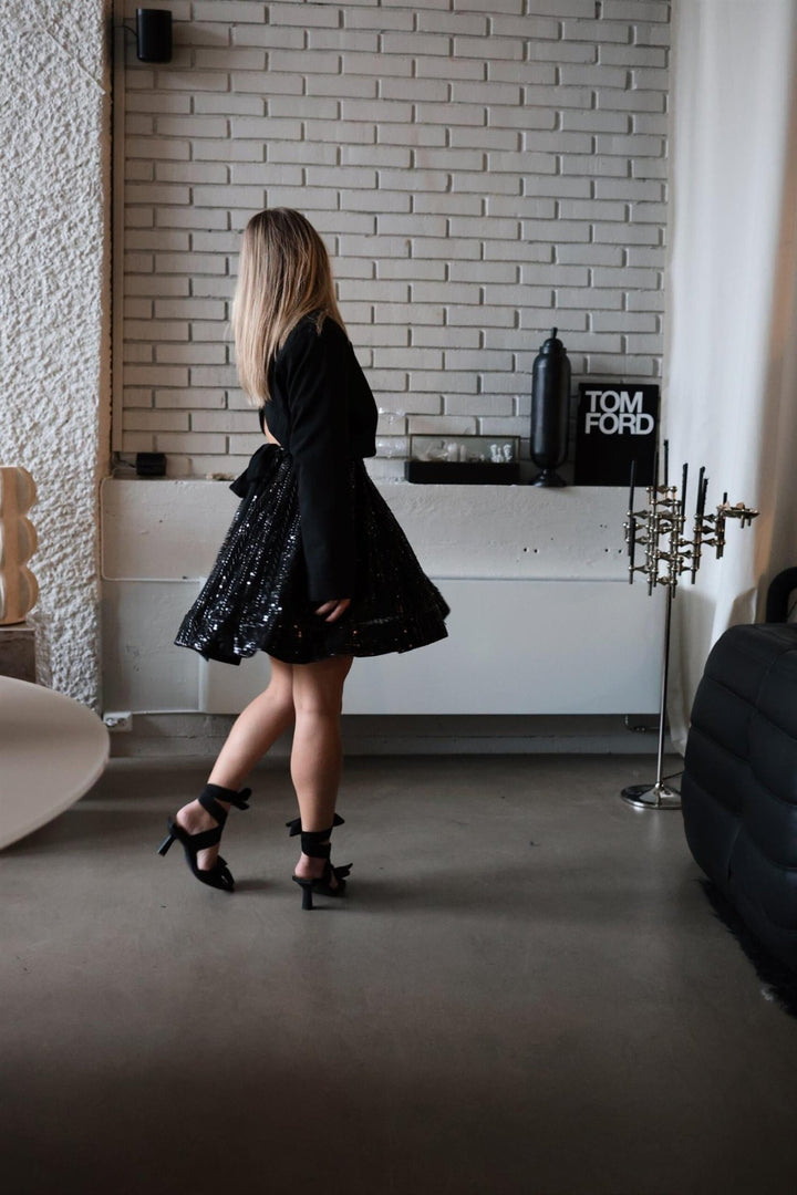 Short Sequin Skirt Black & Black | Skjørt | Smuk - Dameklær på nett