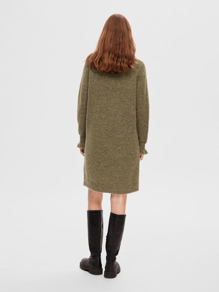 Sia Ras Frill Ls Knit Dress Dusky Green | Kjoler | Smuk - Dameklær på nett